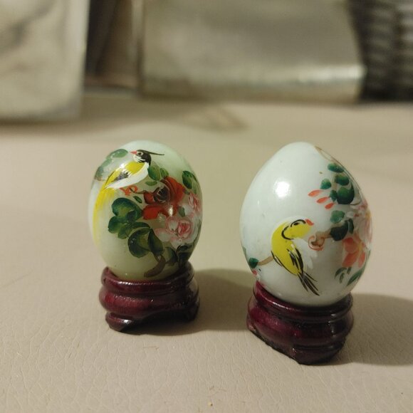 Mable Green Hand Painted Decorative Eggs With Floral Birds Design On Wooden Stan - Picture 3 of 14
